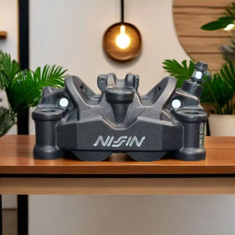 オートバイ用ニッシン鍛造ブレーキキャリパー非対称4ピストン1 - Forged Front Brake Caliper 4 Piston のレビューと価格